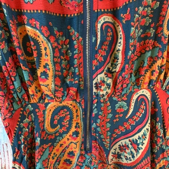 🚫SOLD🚫
Free People Paisley Print Silky Sleeveless Dress Size 0 - Picture 7 of 7